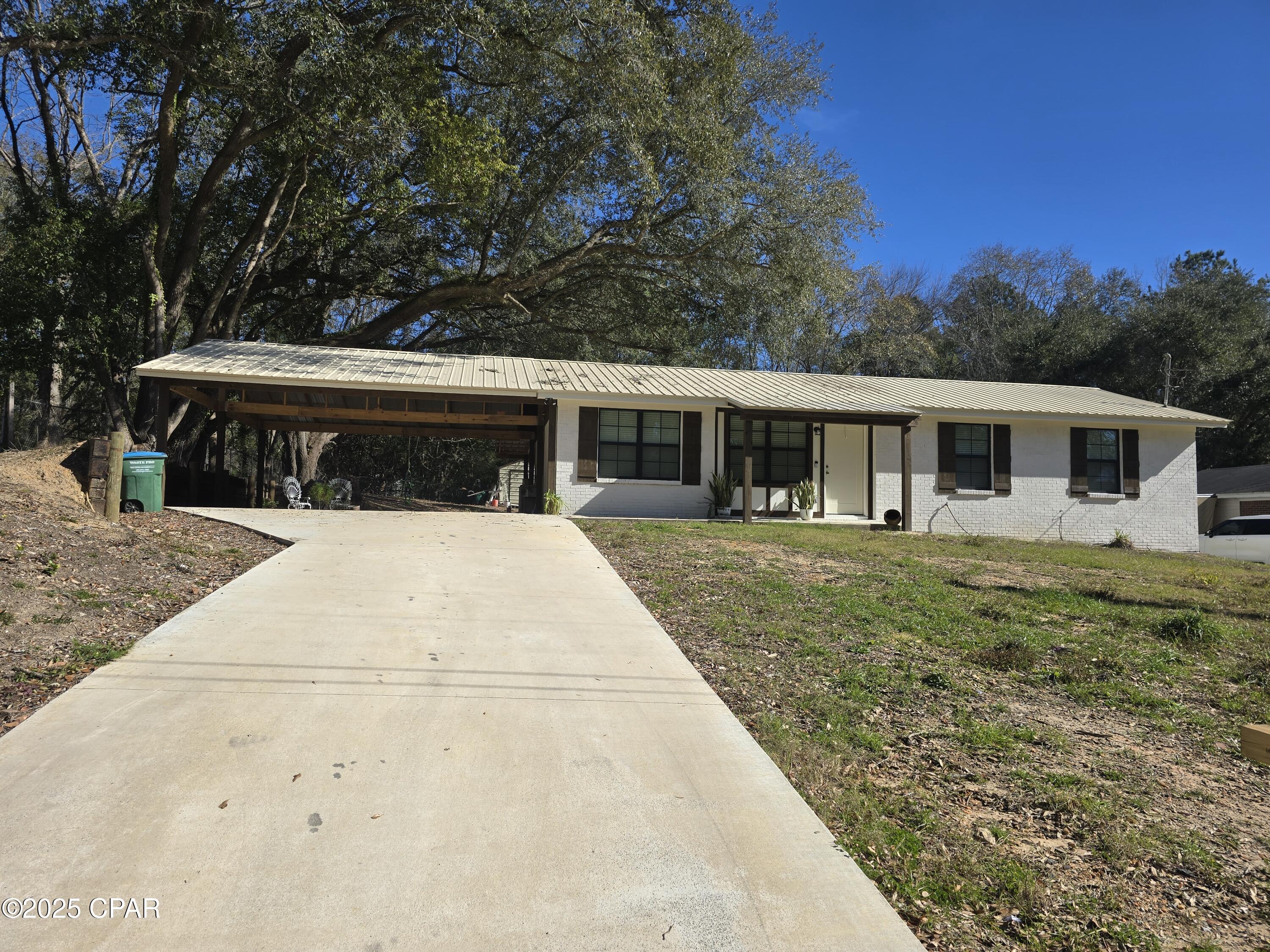 1002 South Weeks Street Bonifay, FL 32425 - Photo 33 of 36