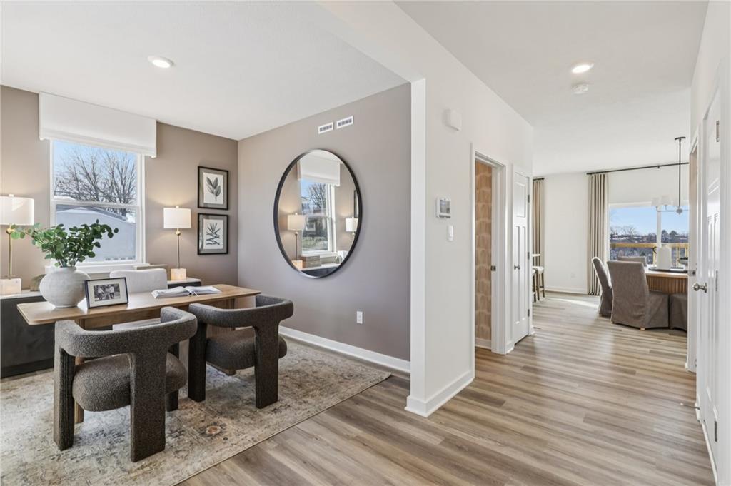 1083 Peachtree Road Carnegie, PA 15106 - Photo 2 of 30
