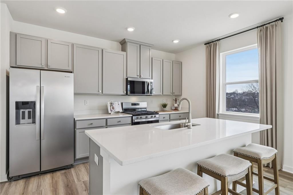 1083 Peachtree Road Carnegie, PA 15106 - Photo 4 of 30