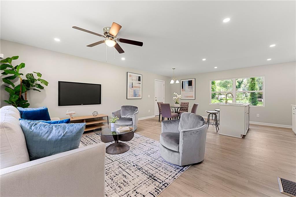 1660 Mallard Circle Conley, GA 30288 - Photo 2 of 18