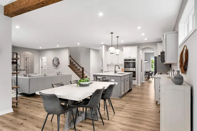 $949,900 | 6655 Bracken Drive, Excelsior, MN 55331