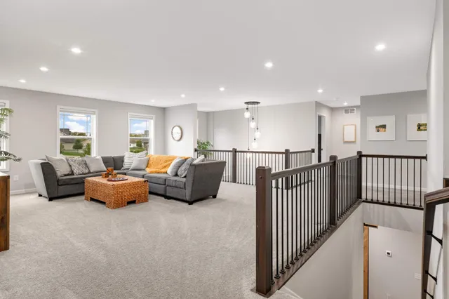 $949,900 | 6655 Bracken Drive, Excelsior, MN 55331