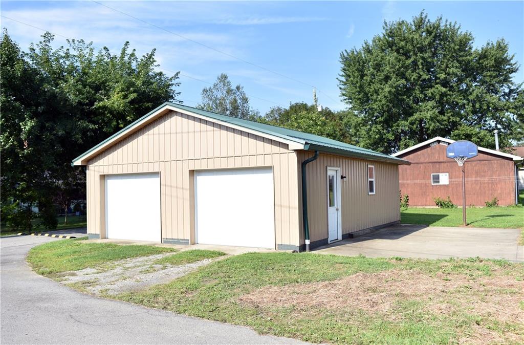 316 West Main Street Rural Valley, PA 16249 - Photo 7 of 18