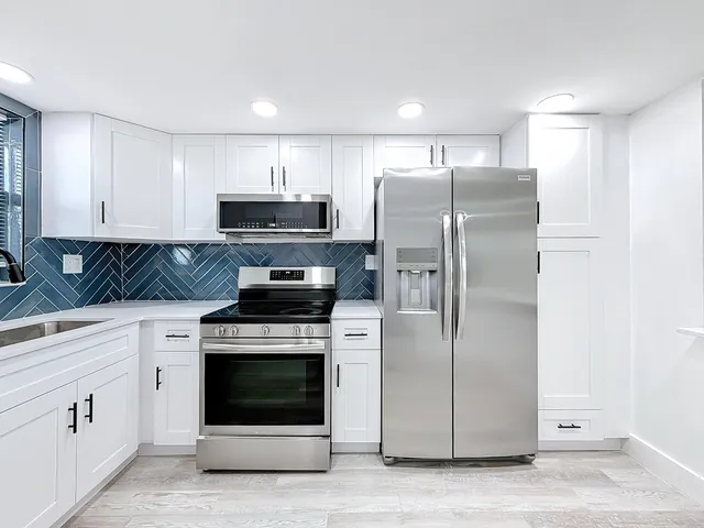 $2,300 | 3150 West Rolling Hills Circle, Unit 606, Davie, FL 33328