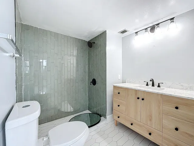 $2,300 | 3150 West Rolling Hills Circle, Unit 606, Davie, FL 33328