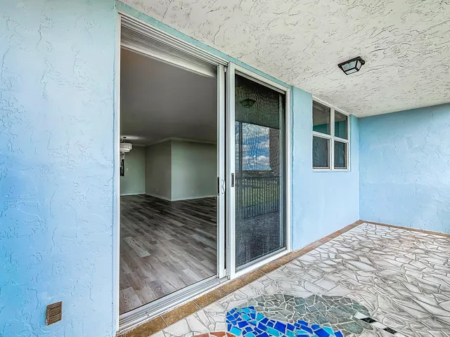 $2,300 | 3150 West Rolling Hills Circle, Unit 606, Davie, FL 33328