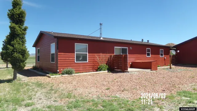 $355,000 | 501 Lincoln Street, Dubois, WY 82513