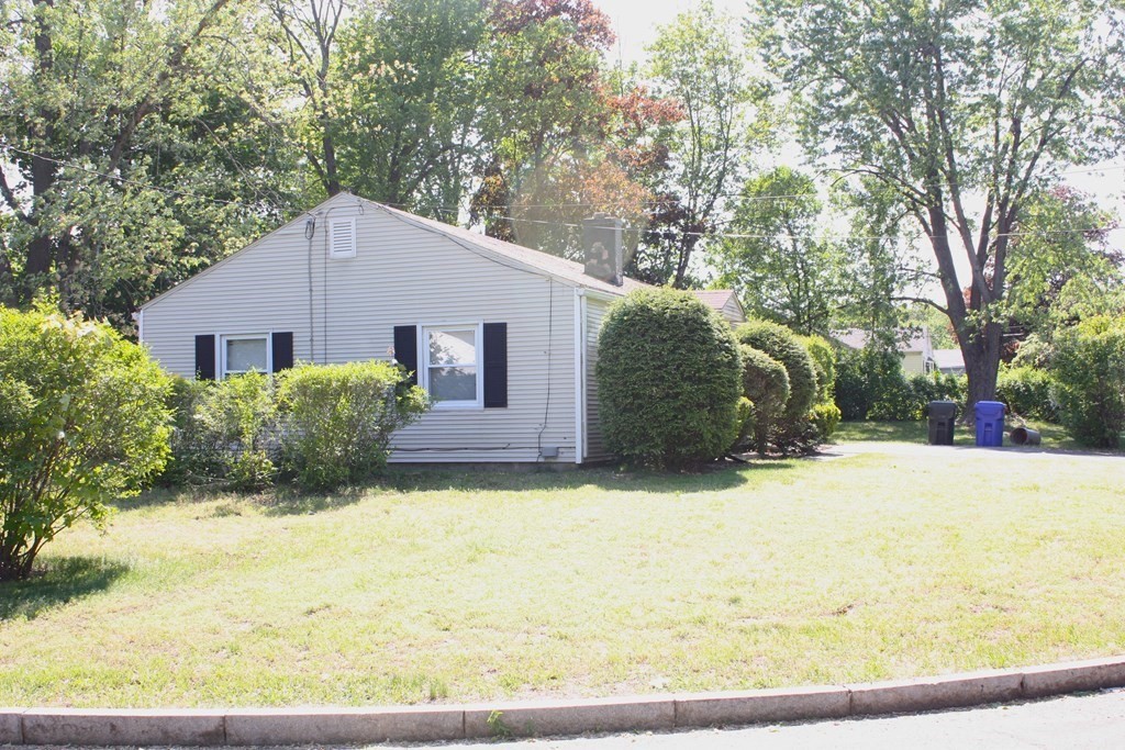 25 Kirk Drive Springfield, MA 01109 - Photo 3 of 14 a view of swimming pool with a backyard