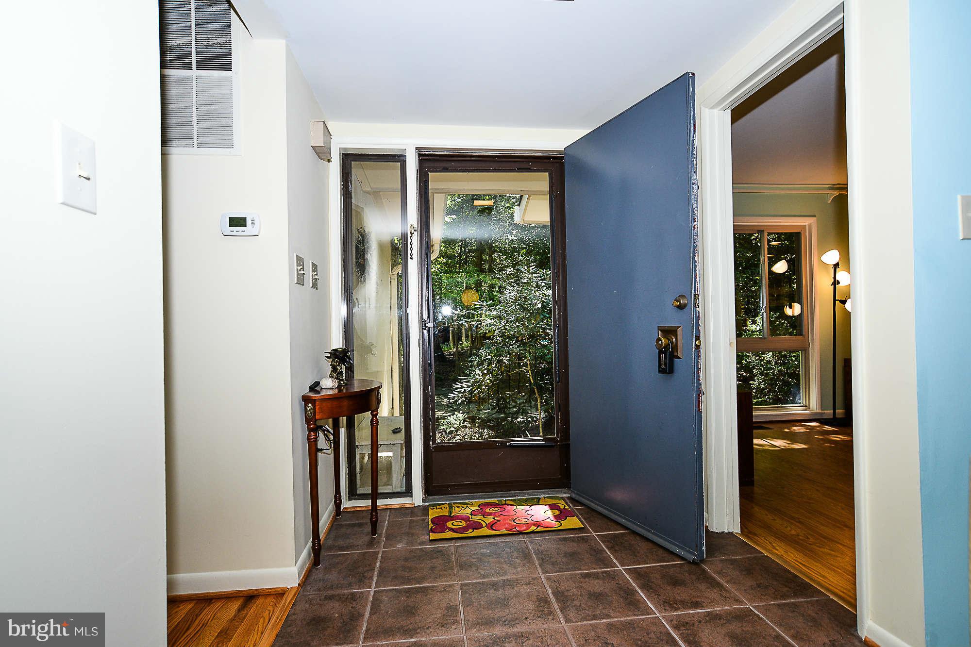 2300 Fox Fire Court Reston, VA 20191 - Photo 4 of 30 Interior (General)