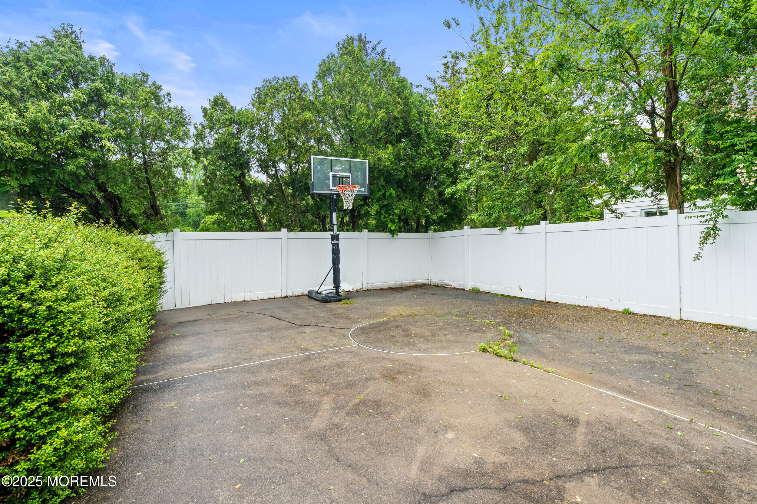 606 Deal Road Asbury Park, NJ 07712 - Photo 5 of 32 040