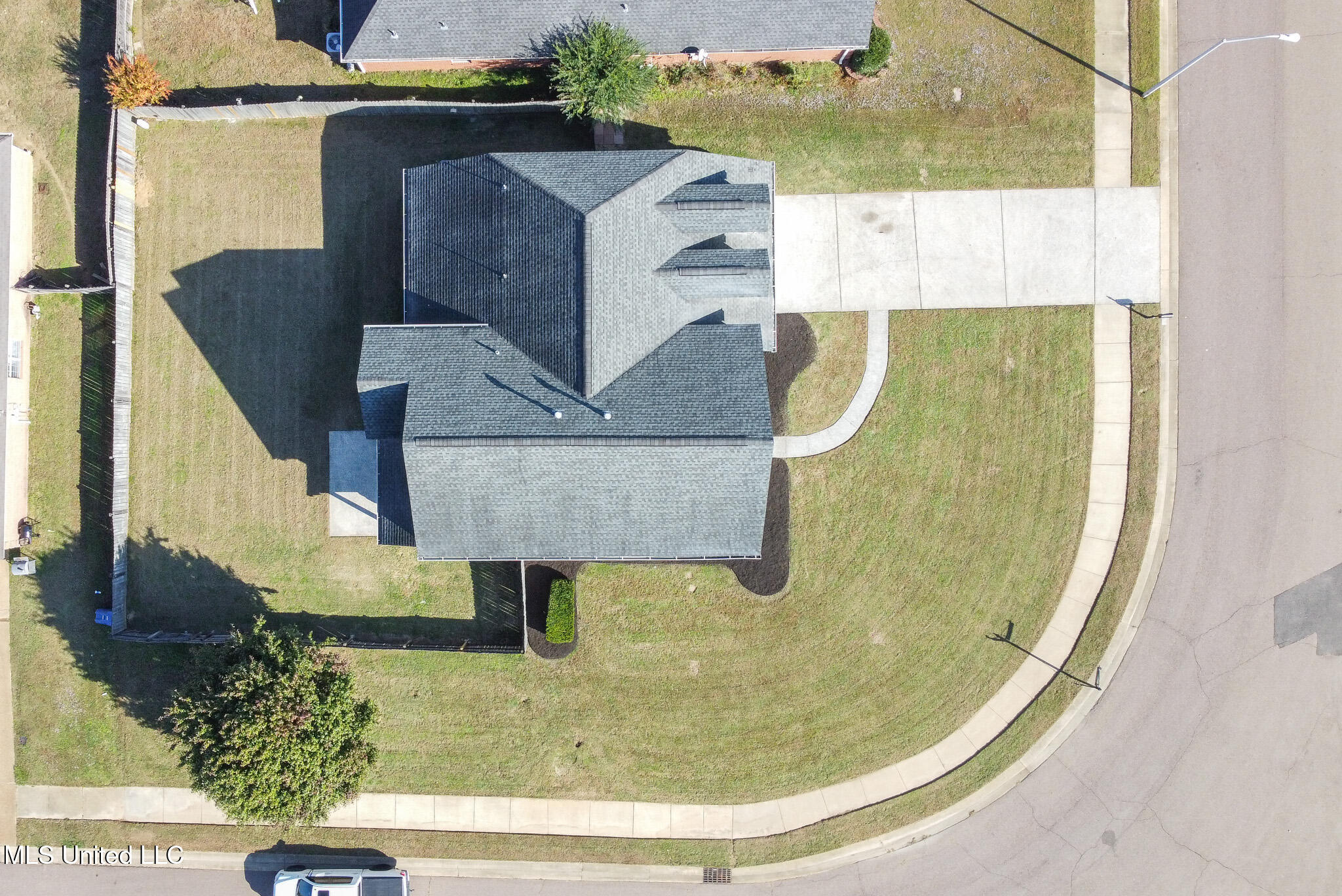 9846 Alexanders Ridge Drive Olive Branch, MS 38654 - Photo 35 of 37 DJI_0403