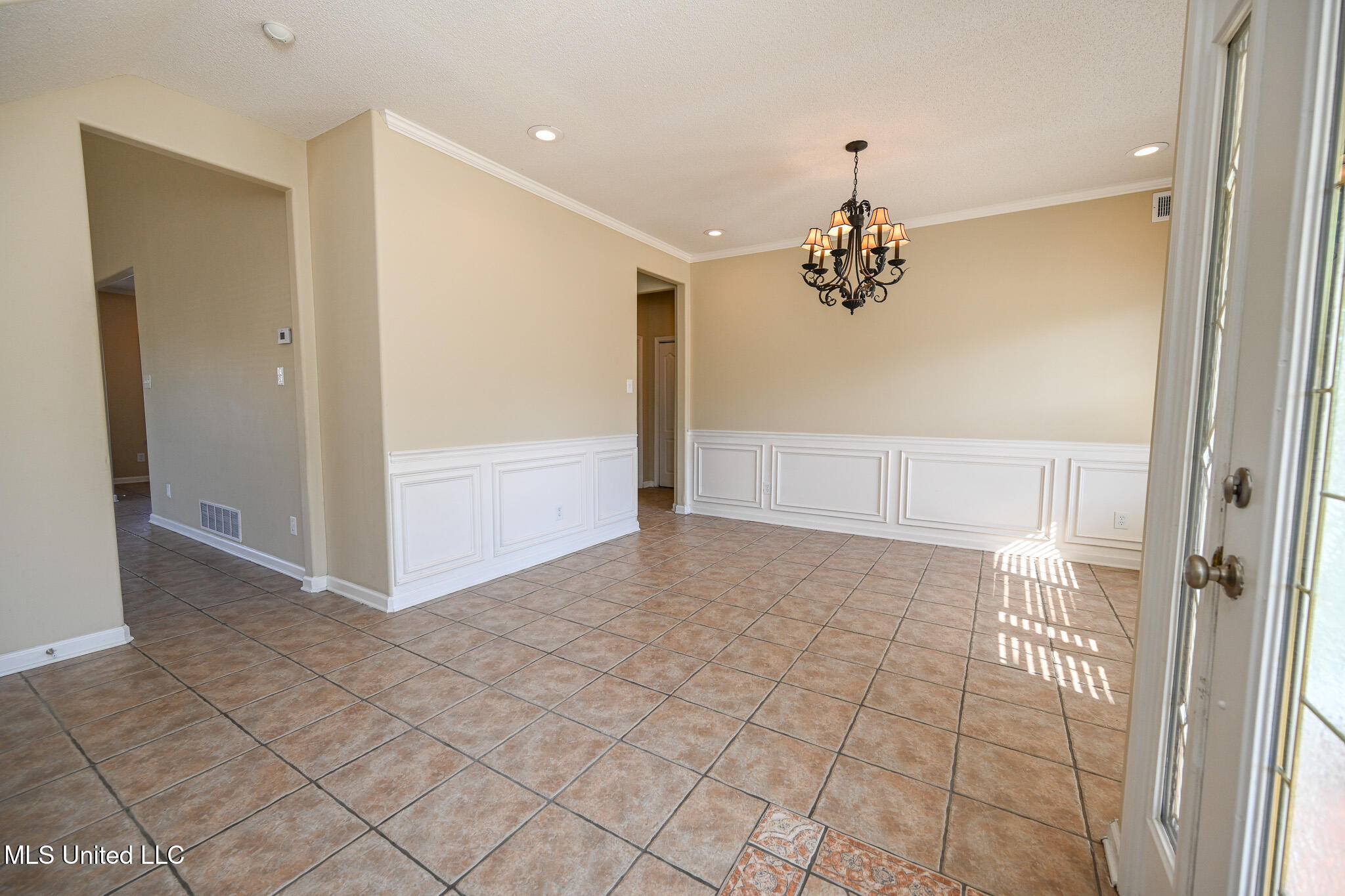 9846 Alexanders Ridge Drive Olive Branch, MS 38654 - Photo 9 of 37 DSC_6534