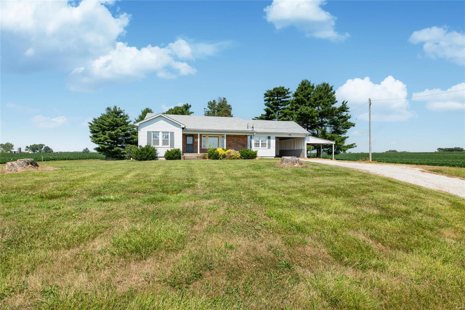 4227 Wren Road Shipman, IL 62685 - Photo 5 of 35