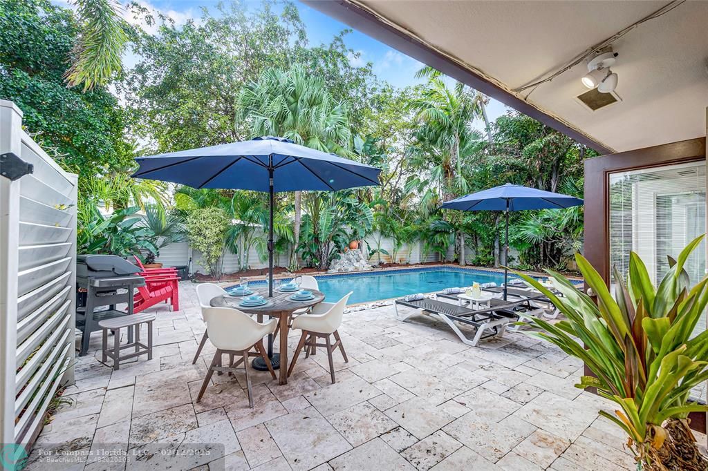 2757 Northeast 20th Street Fort Lauderdale, FL 33305 - Photo 13 of 38