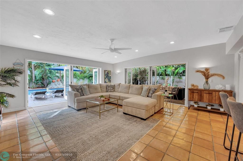 2757 Northeast 20th Street Fort Lauderdale, FL 33305 - Photo 18 of 38