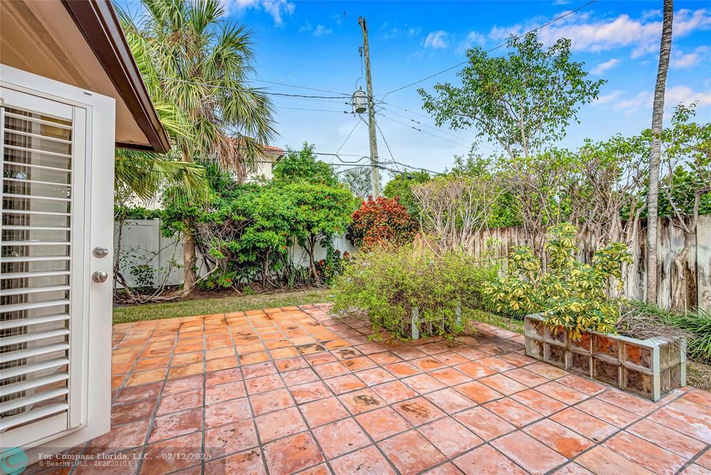 2757 Northeast 20th Street Fort Lauderdale, FL 33305 - Photo 34 of 38