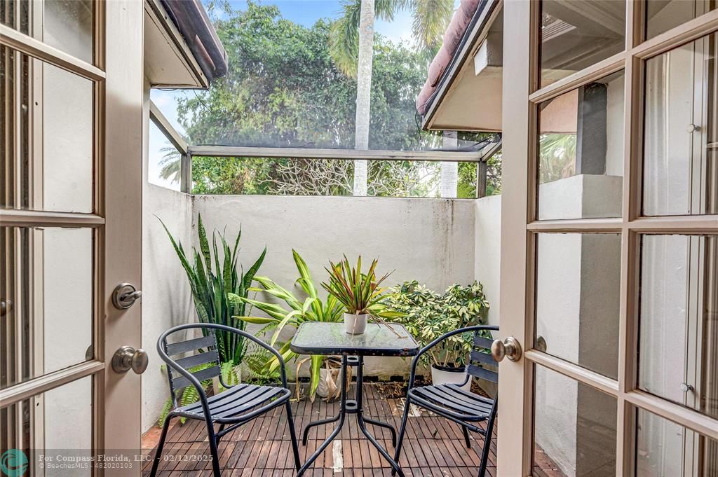 2757 Northeast 20th Street Fort Lauderdale, FL 33305 - Photo 36 of 38