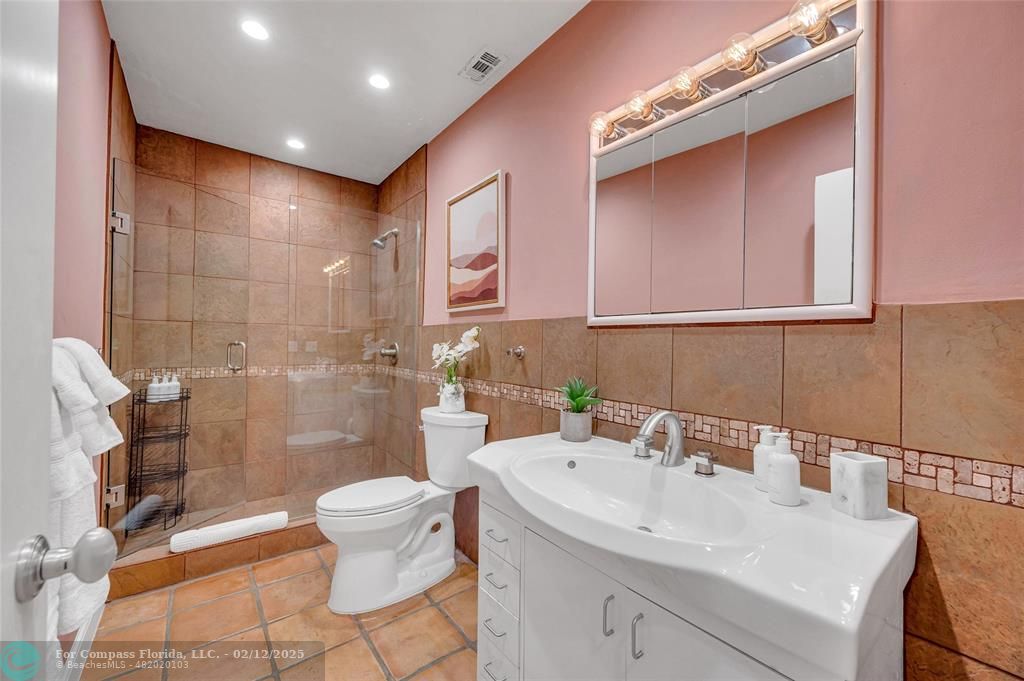 2757 Northeast 20th Street Fort Lauderdale, FL 33305 - Photo 37 of 38