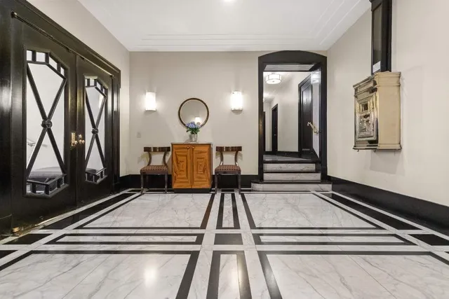 $1,290,000 | 5 Riverside Drive, Unit 12B | Upper West Side