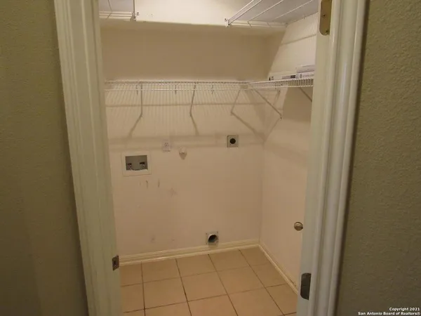 $2,450 | 314 Neches Branch, San Antonio, TX 78258