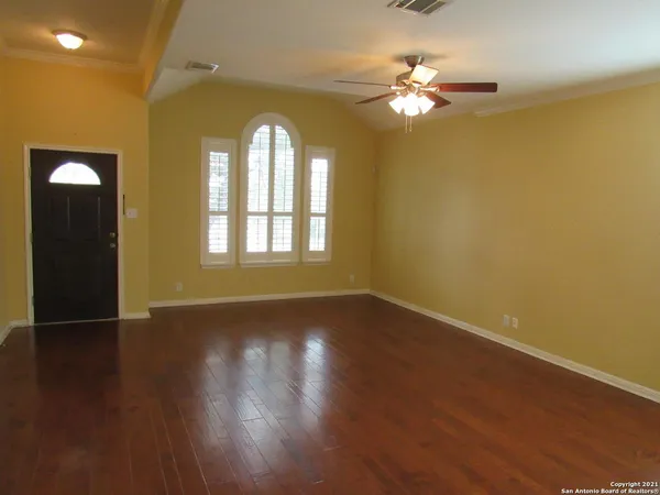 $2,450 | 314 Neches Branch, San Antonio, TX 78258