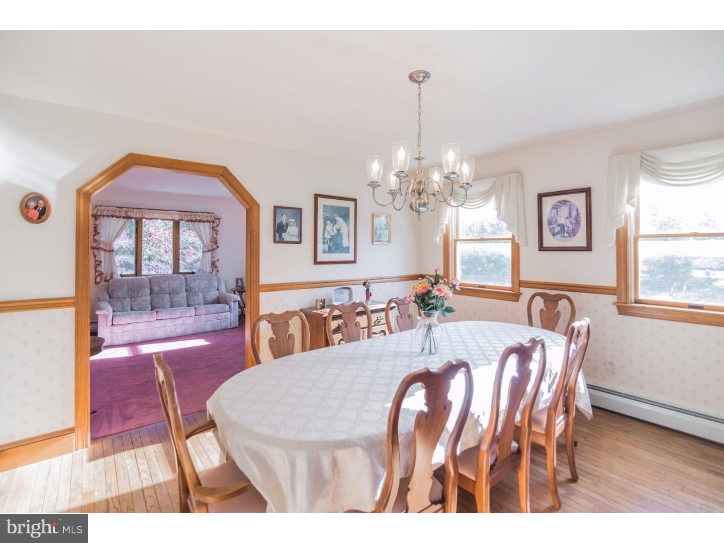 14 Longview Road Perkasie, PA 18944 - Photo 5 of 25 Dining Room