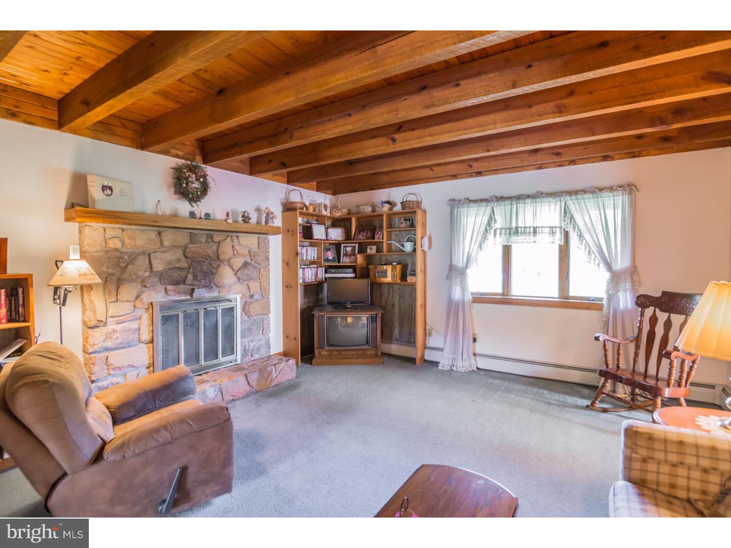 14 Longview Road Perkasie, PA 18944 - Photo 6 of 25 Family Room