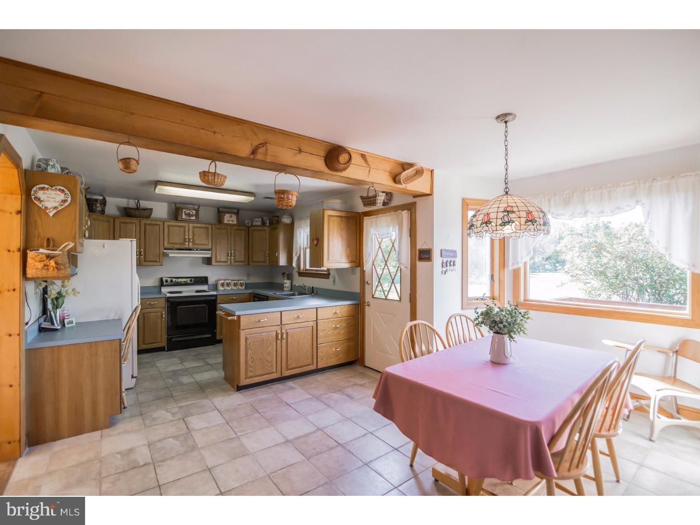 14 Longview Road Perkasie, PA 18944 - Photo 10 of 25 Breakfast Room