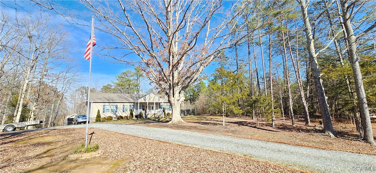 653 Eastern View Road Dunnsville, VA 22454 - Photo 4 of 25 Gallery Image 4