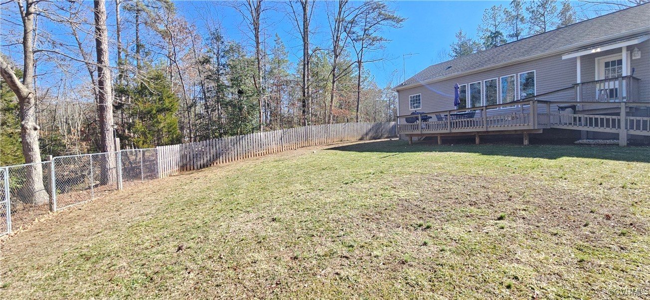 653 Eastern View Road Dunnsville, VA 22454 - Photo 6 of 25 Gallery Image 6