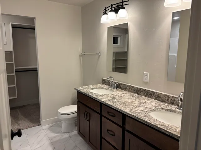 $429,900 | 1743 Legacy Lane, Neenah, WI 54956