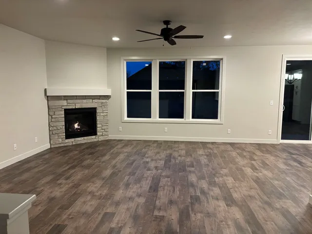 $429,900 | 1743 Legacy Lane, Neenah, WI 54956