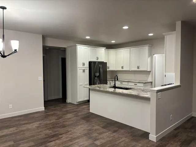 $429,900 | 1743 Legacy Lane, Neenah, WI 54956