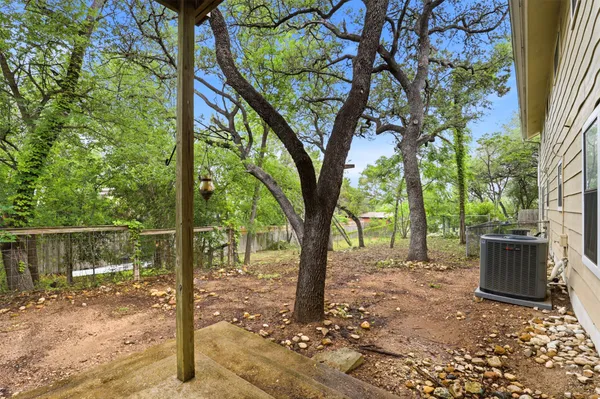 $2,100 | 10010 Wildflower Lane, Unit A, Austin, TX 78733