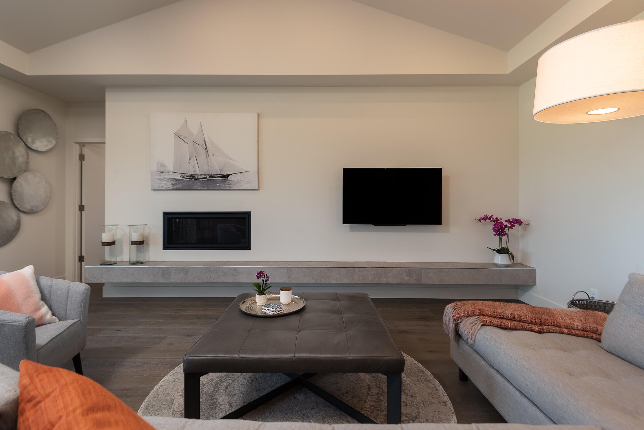 04Living Room