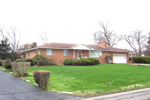 $229,900 | 4 Meadowbrook Drive, Albion, NY 14411