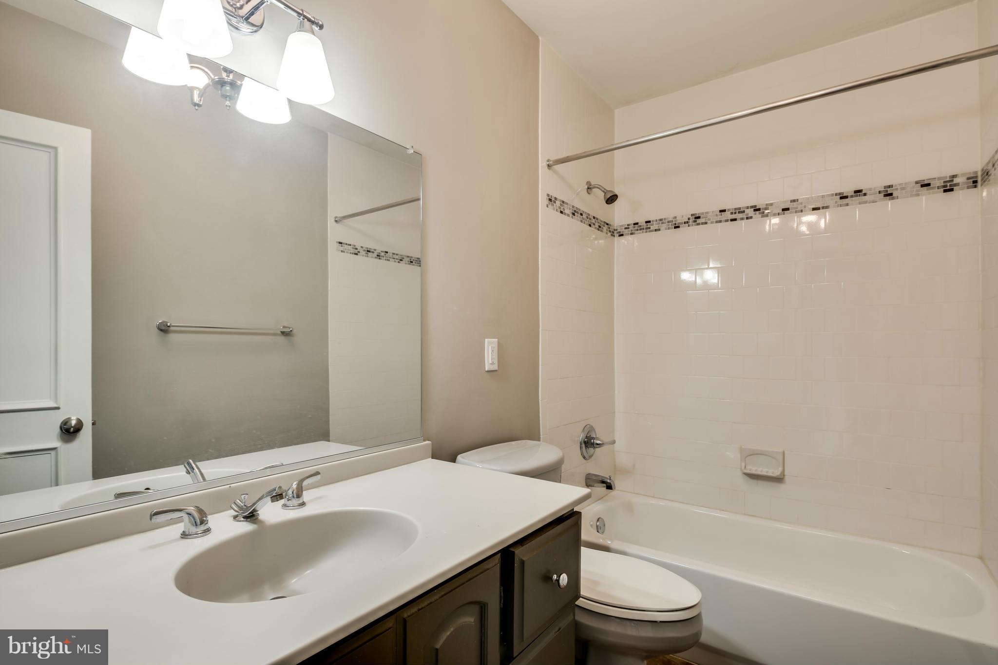 6038 Hunt Club Road Elkridge, MD 21075 - Photo 21 of 26 Bath