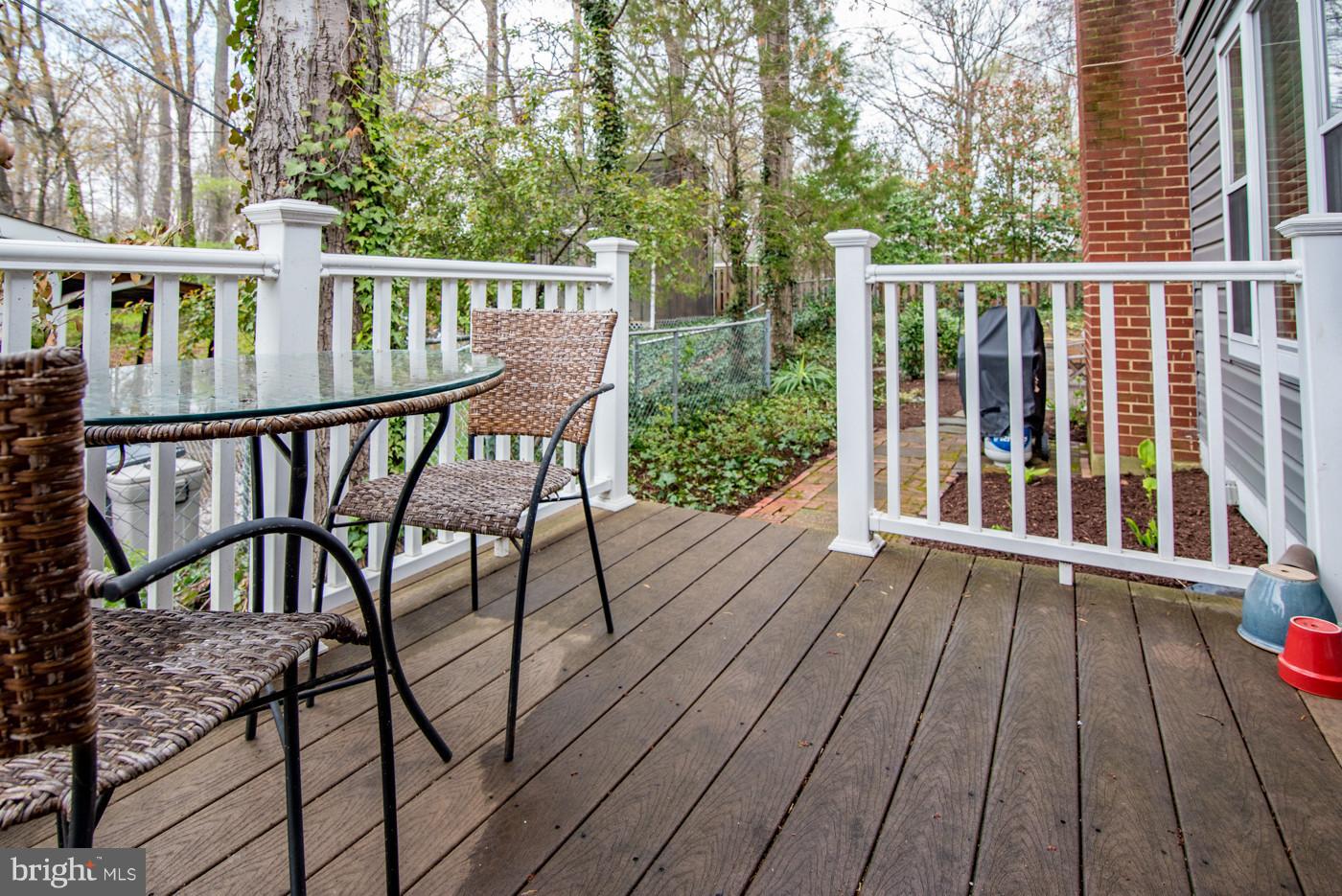 8107 Karl Road Alexandria, VA 22308 - Photo 26 of 30 Trex Deck