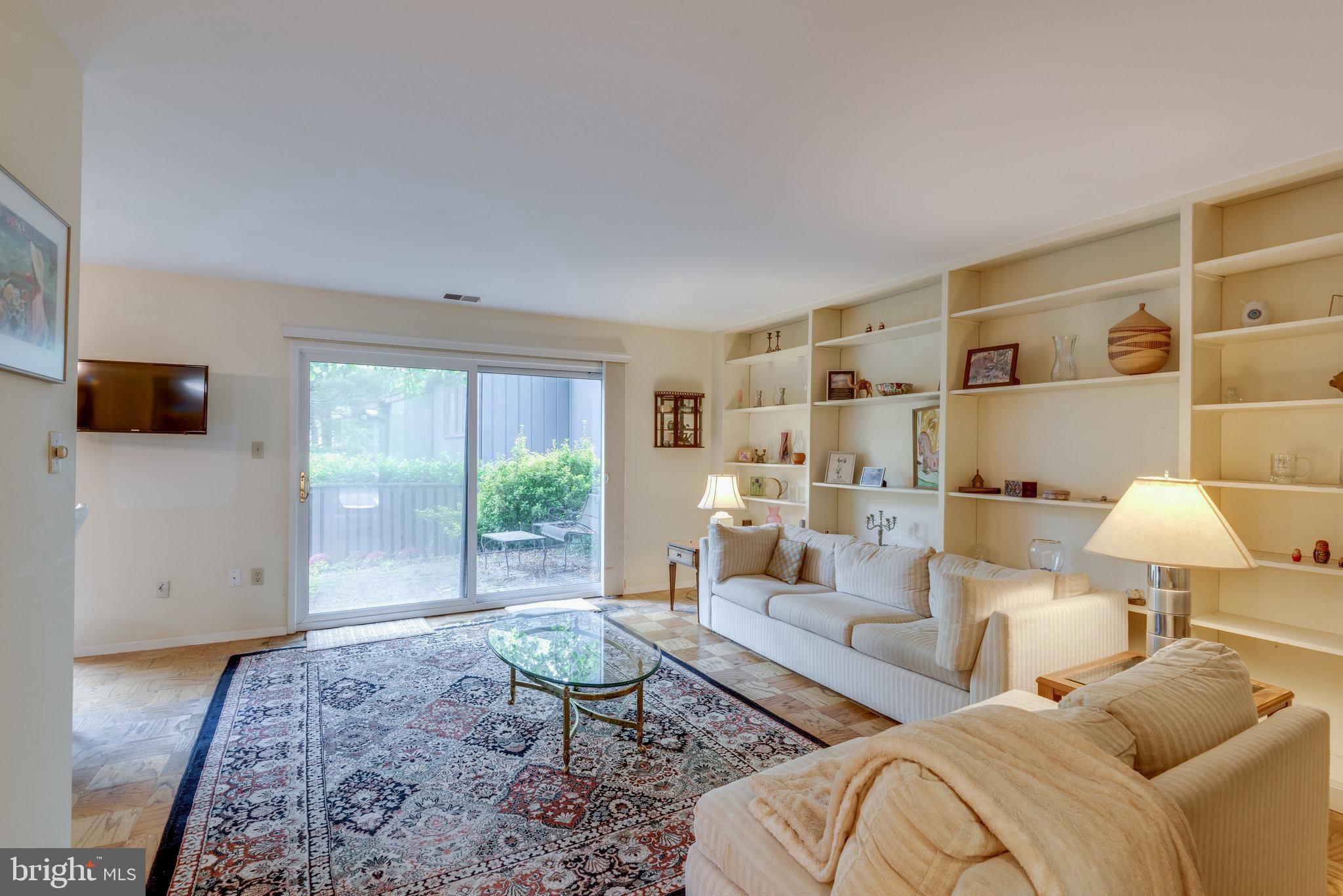 1732 Ivy Oak Square Reston, VA 20190 - Photo 3 of 26 Gallery Image 3