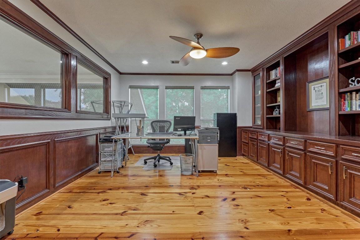 24622 West Kingscrest Circle Spring, TX 77389 - Photo 19 of 33