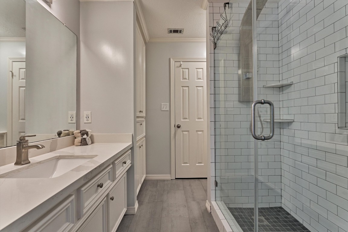 24622 West Kingscrest Circle Spring, TX 77389 - Photo 22 of 33