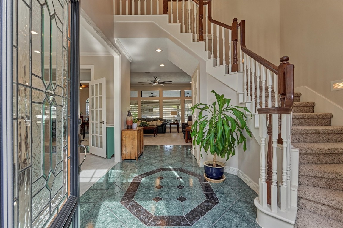 24622 West Kingscrest Circle Spring, TX 77389 - Photo 3 of 33