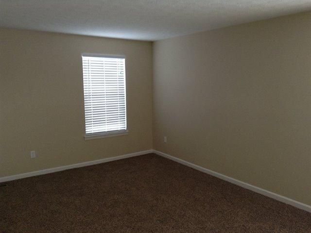 5323 Rivers Edge Boulevard Dayton, OH 45414 - Photo 5 of 10