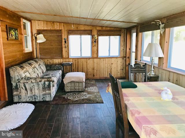 2480 Hopewell Road Elverson, PA 19520 - Photo 6 of 30 Gallery Image 6