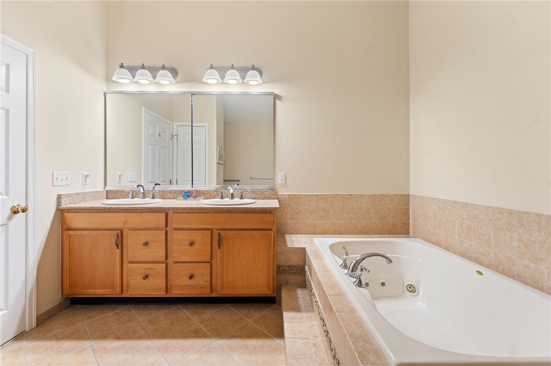 419 Albion Road, Unit 37 Lincoln, RI 02865 - Photo 28 of 45