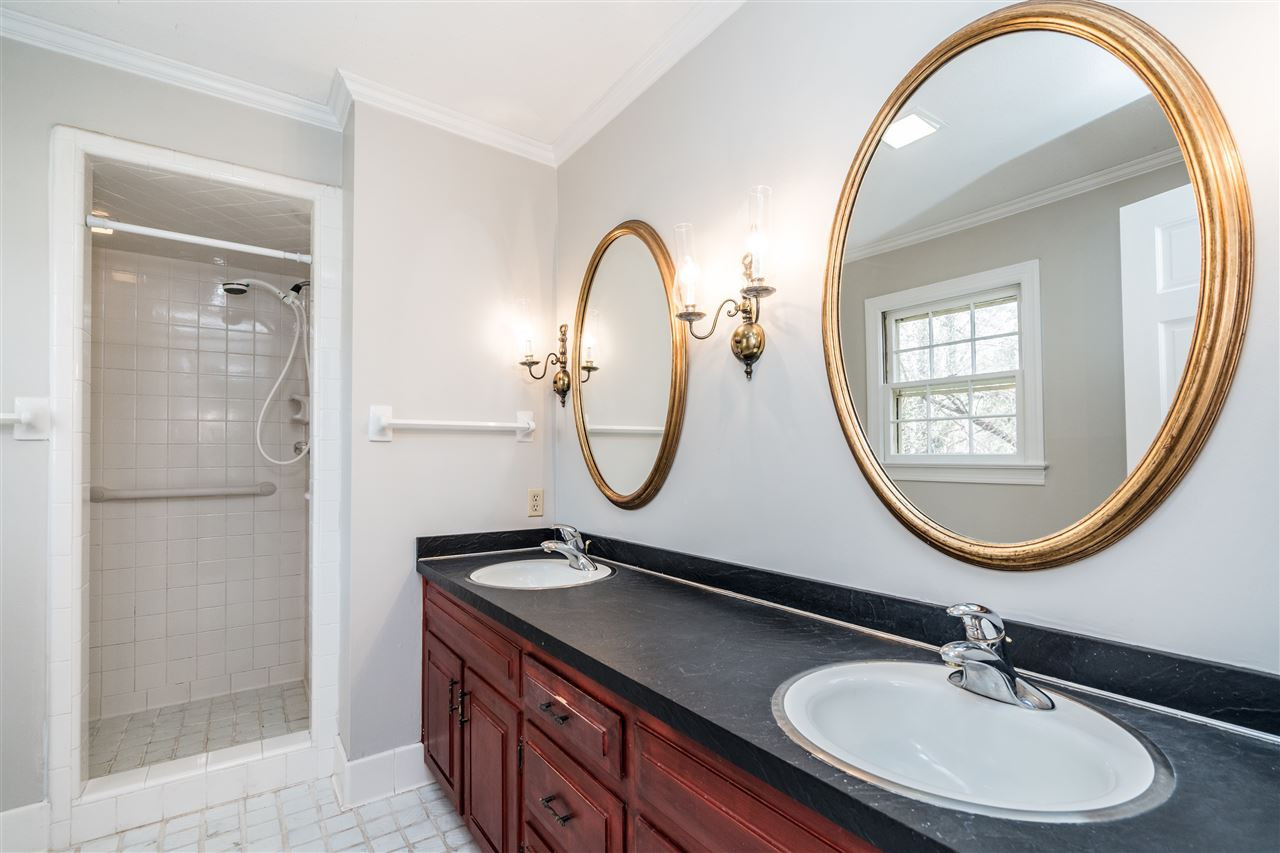 4516 Connell Drive Raleigh, NC 27612 - Photo 18 of 28 Photo 18