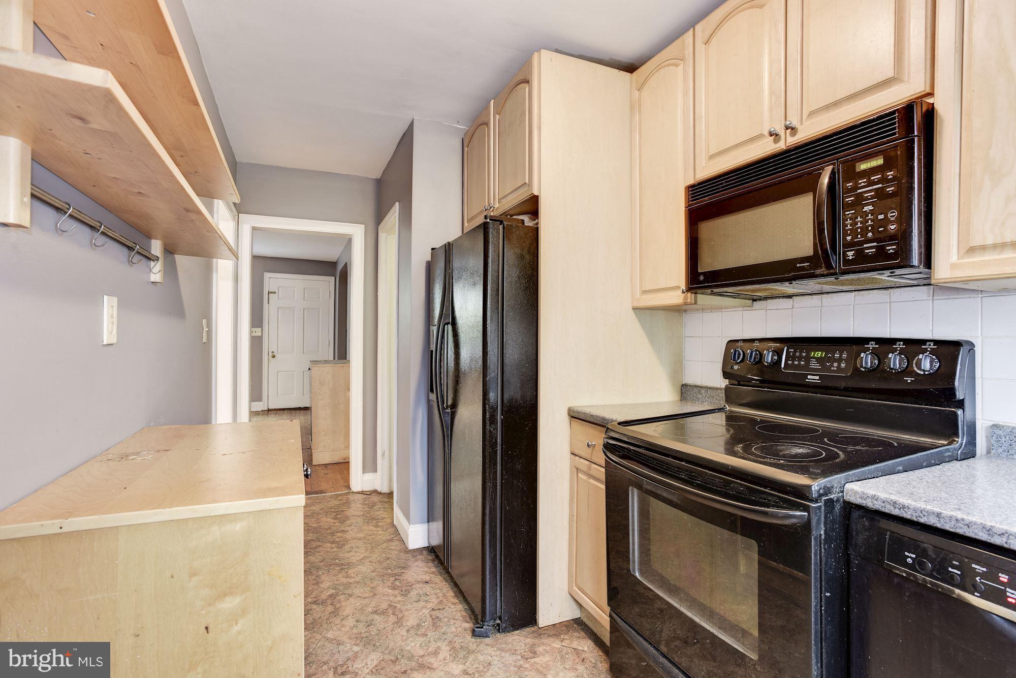221 Ridge Avenue Baltimore, MD 21286 - Photo 9 of 23 Kitchen