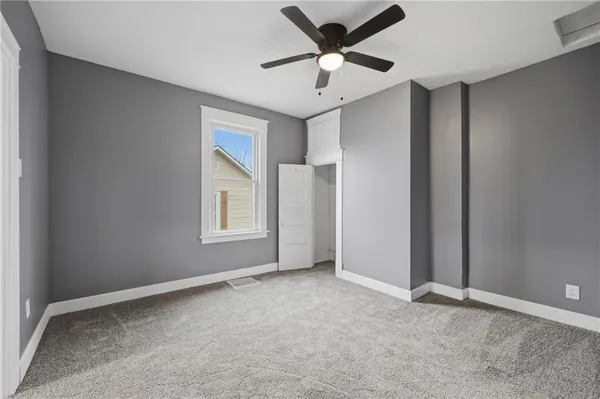 $189,000 | 2113 Jefferson Avenue, Lexington, MO 64067