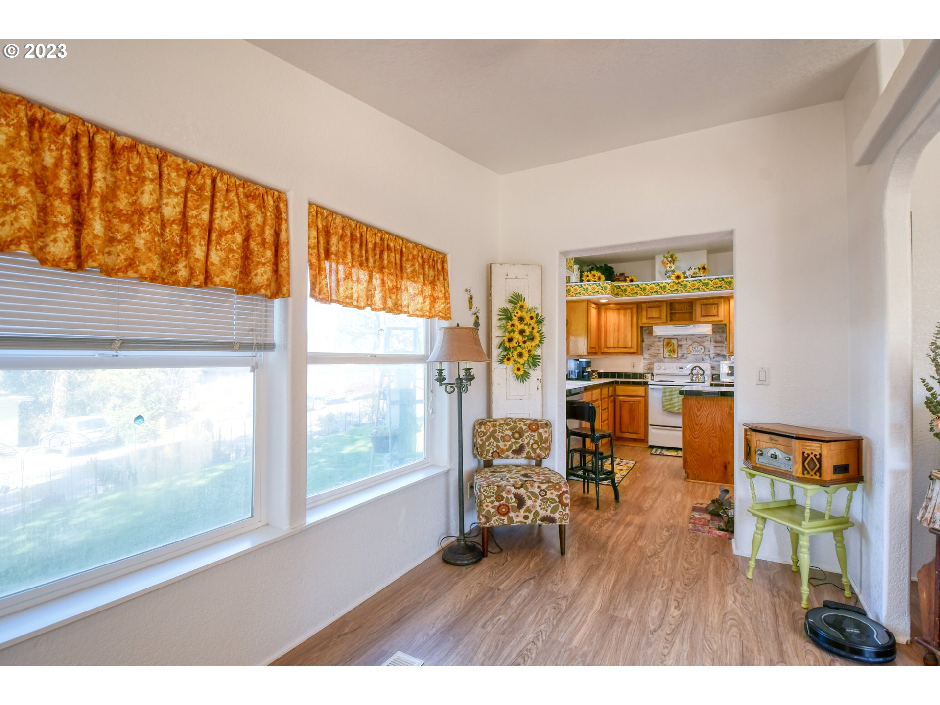 618 Northwest 6th Street Pendleton, OR 97801 - Photo 16 of 41 view of living room with furniture and wooden floor
