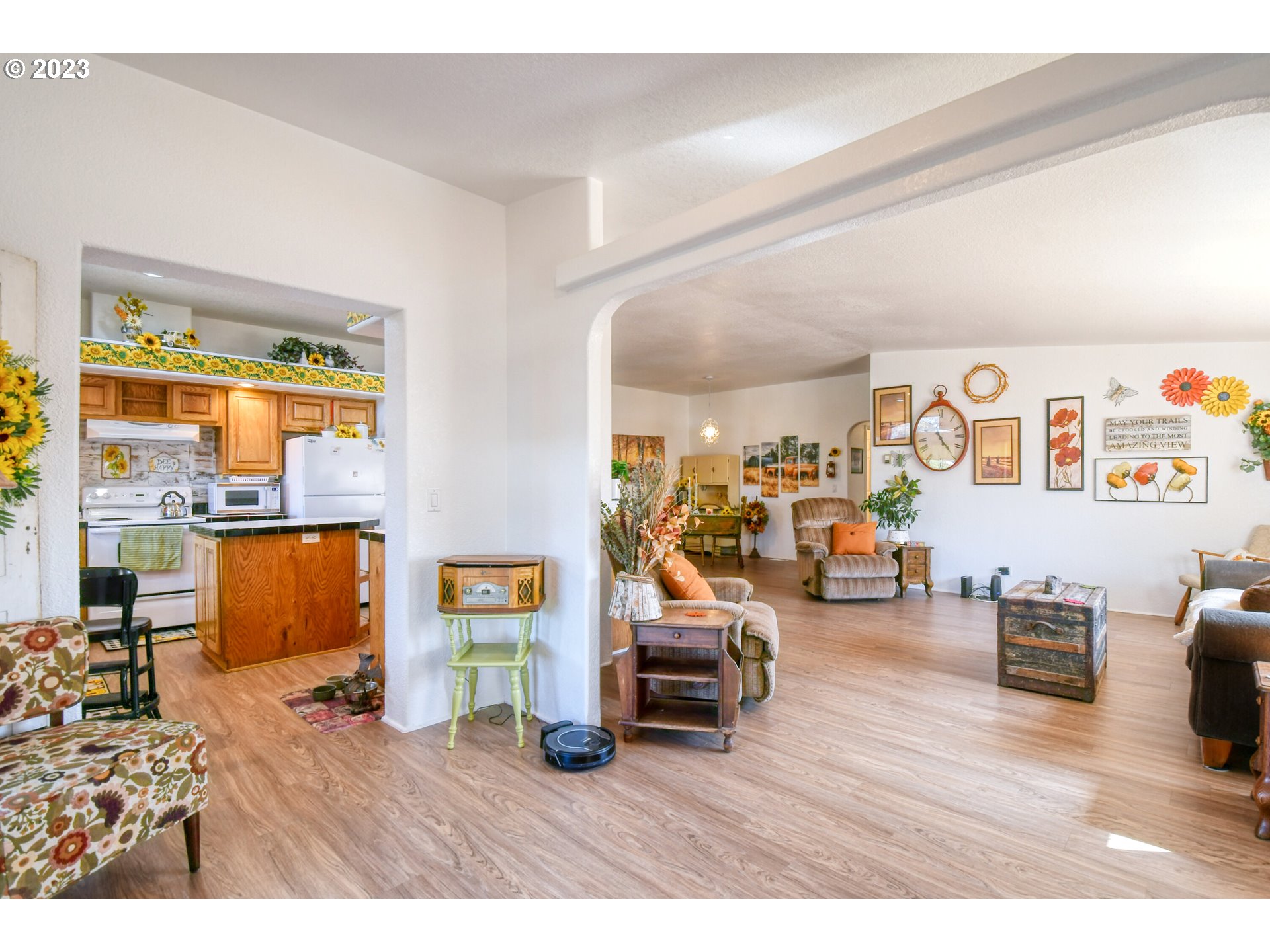 618 Northwest 6th Street Pendleton, OR 97801 - Photo 24 of 41 a living room with furniture and a wooden floor